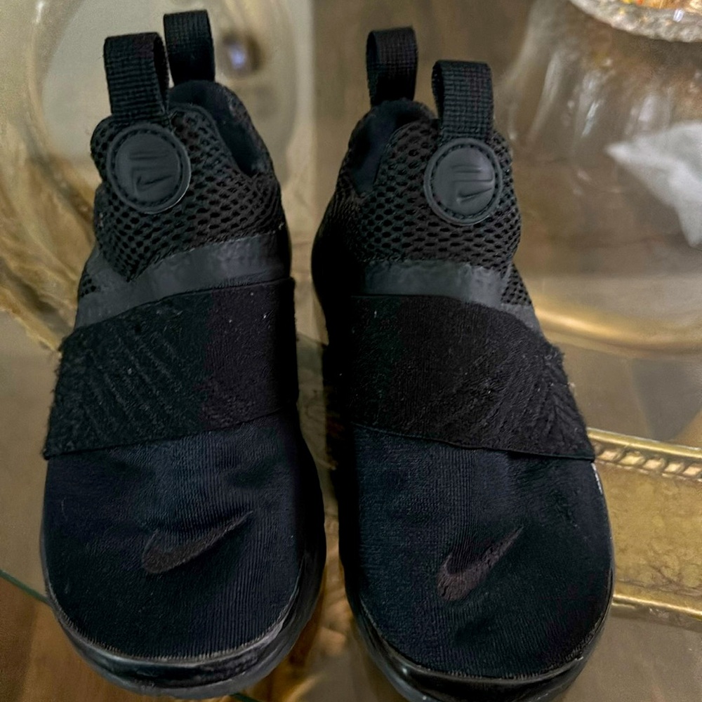 Unisex’s Nike slip on shoes